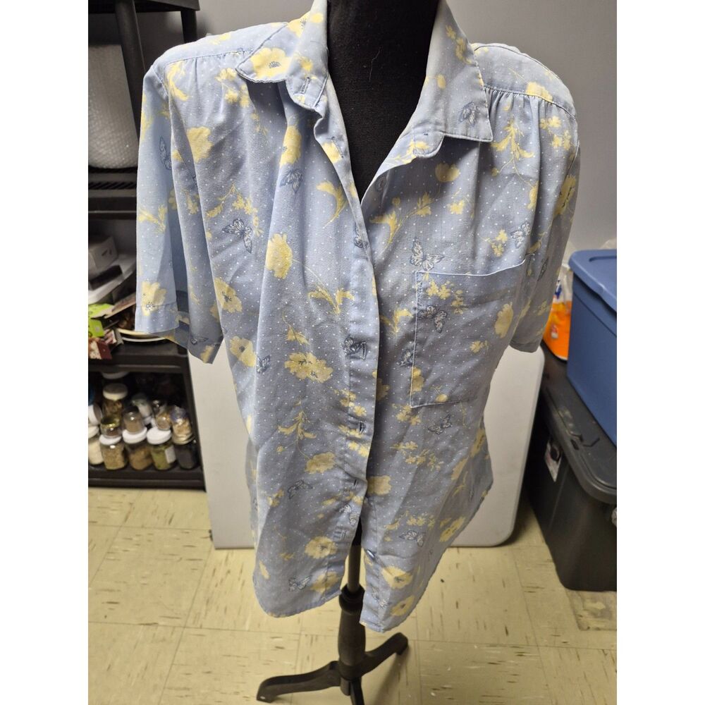 Vintage 90s Tap & Co Floral Butterfly Button Up